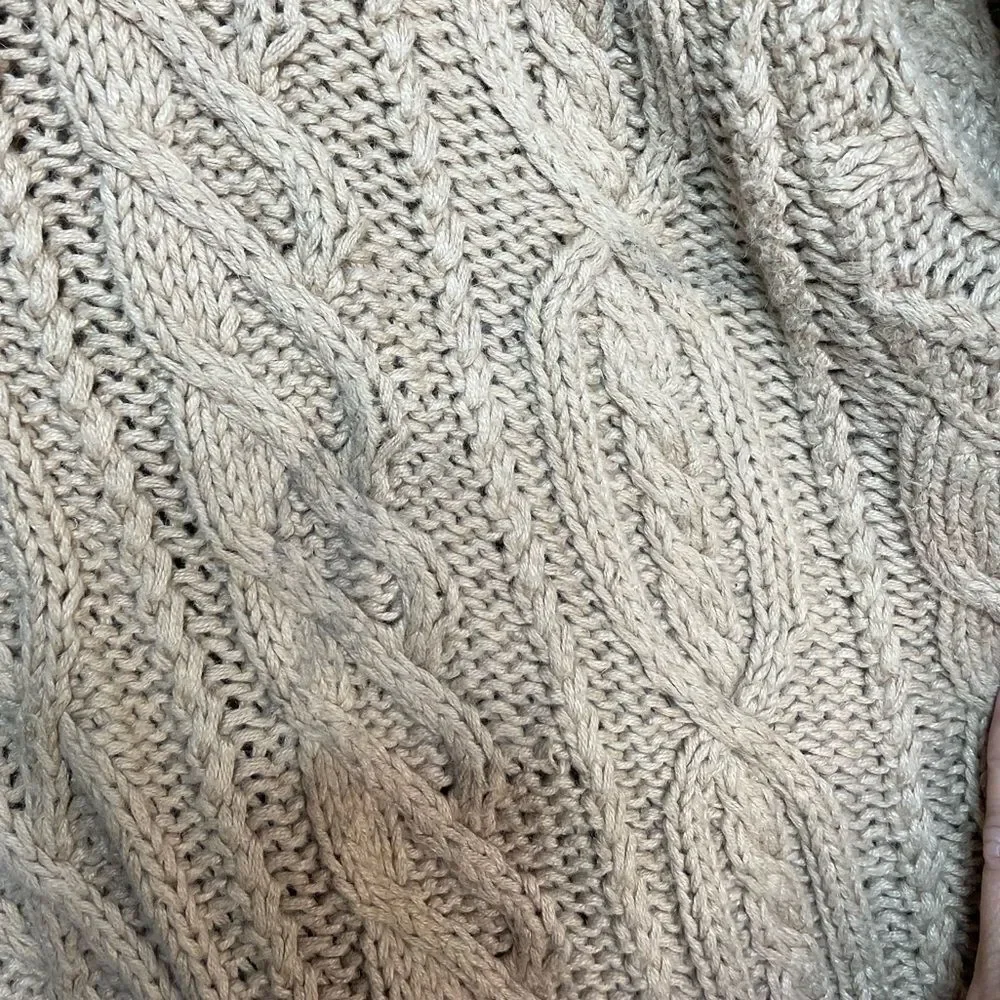 5 for $25🔥Vintage Cambridge Country‎ Tan 3D Knit Sweater Large